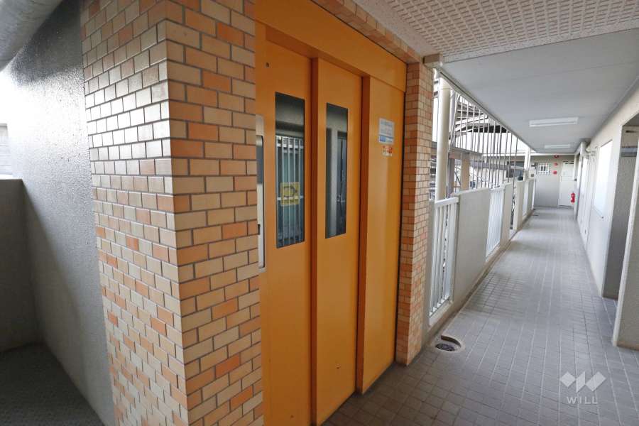 共用エレベーター