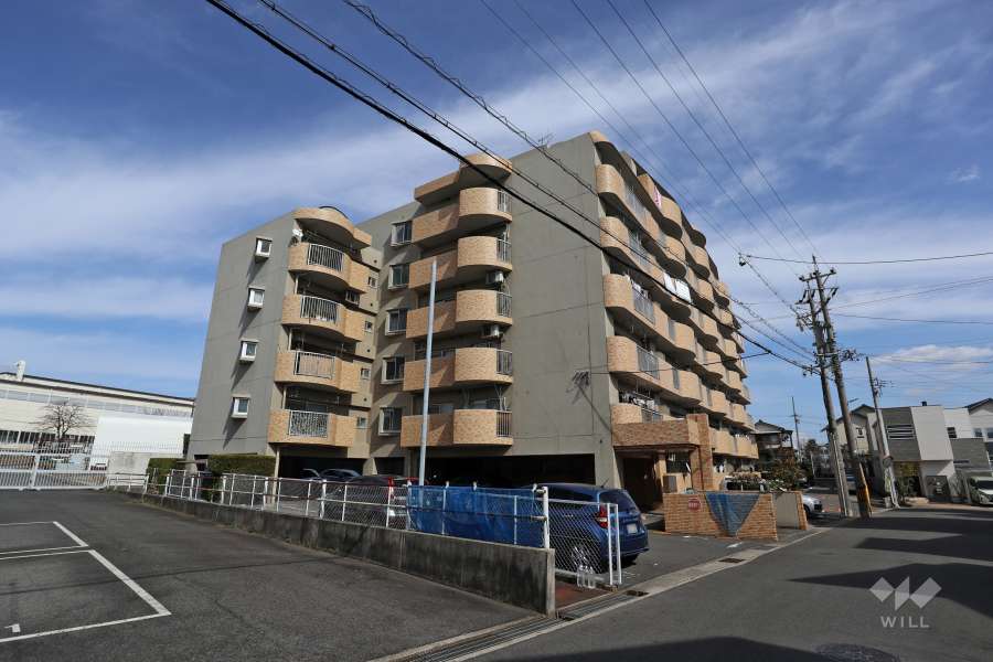 サンハウスあさひの南外観(南西側から）