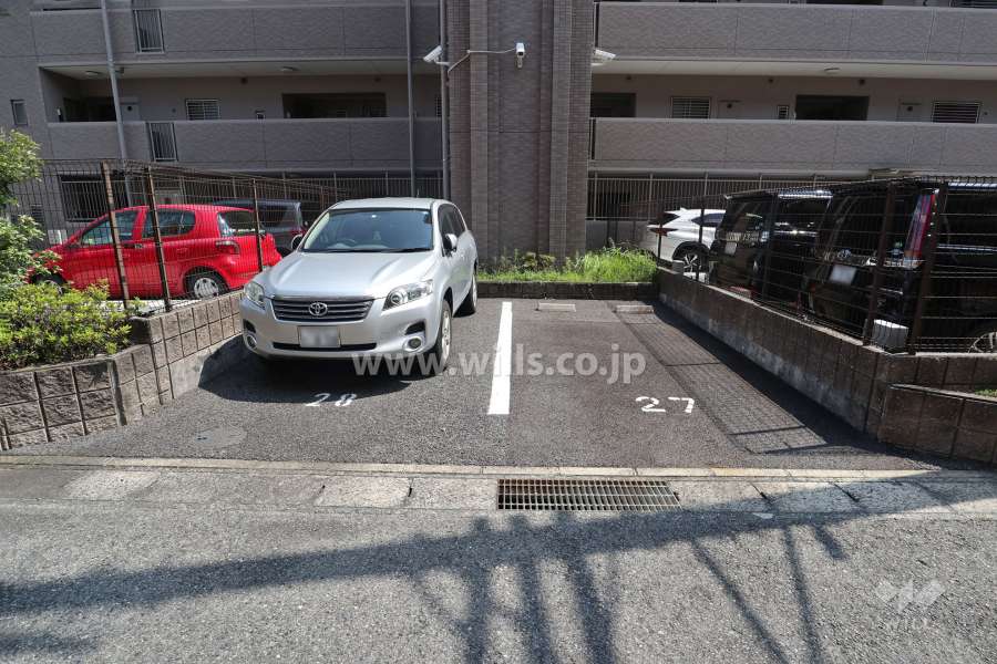 敷地内駐車場（屋外平面式）