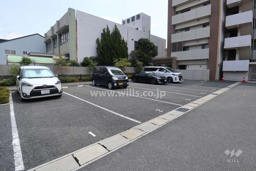 敷地内駐車場(屋外平面式)