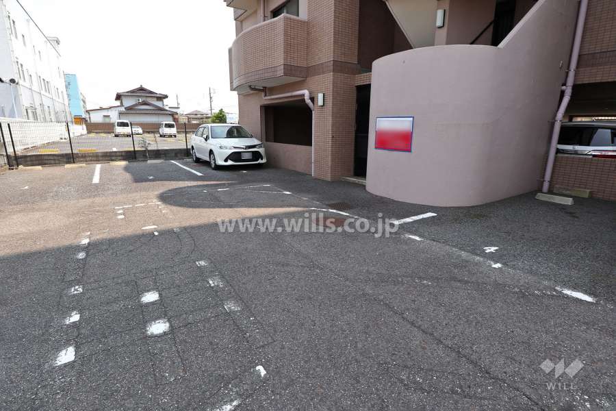 敷地内駐車場（屋外平面式）