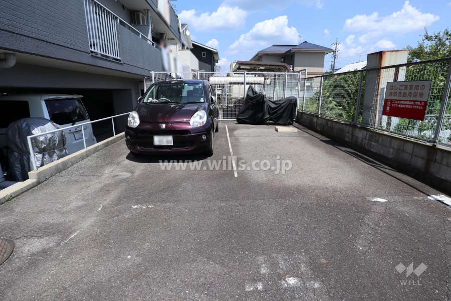 敷地内駐車場（屋外平面式）