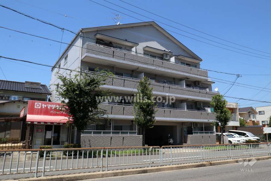 アメニティ大塚の外観（南側から）