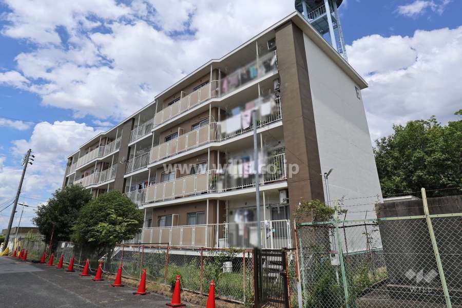 ラポール尾張旭E棟の外観（南東側から）