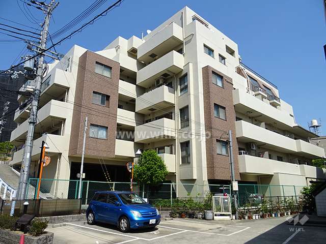 ベルデフラッツ千里豊津の外観（南東側から）