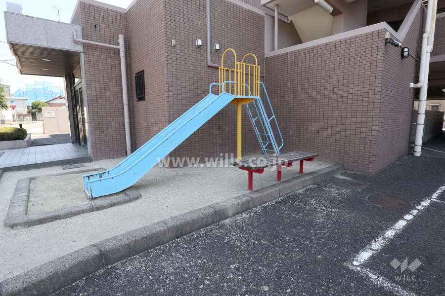 敷地内の遊具