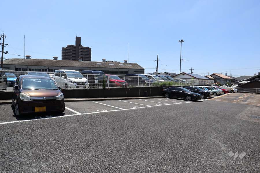 敷地内駐車場（屋外平面式）