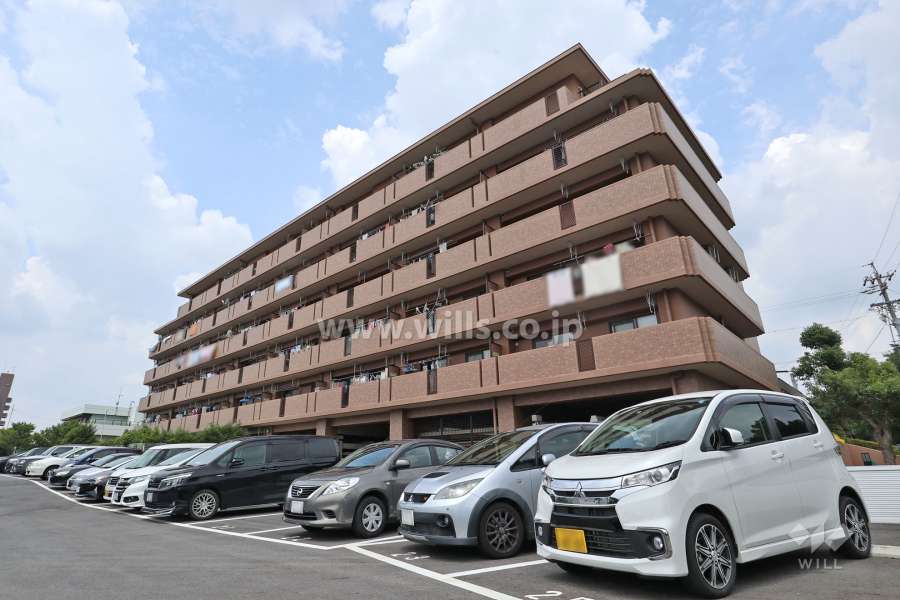 チサンマンション三郷弐番館の外観（南東側から）