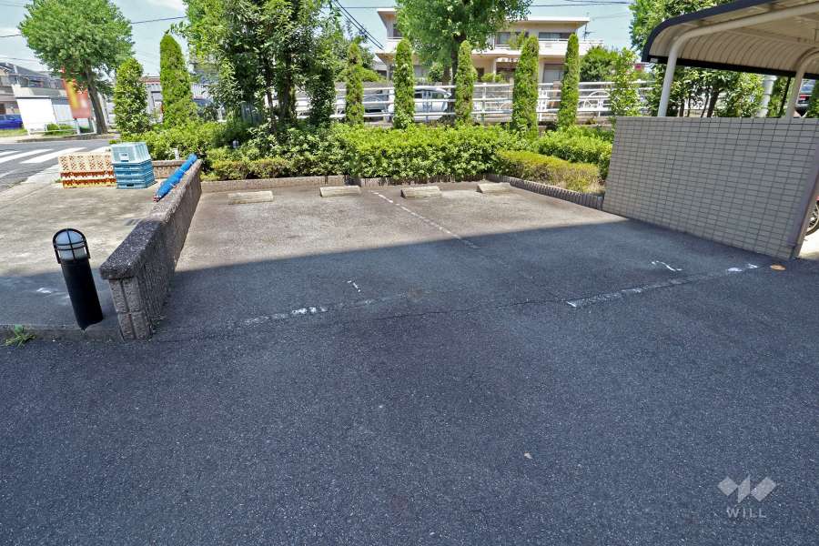 敷地内駐車場（屋外平面式）