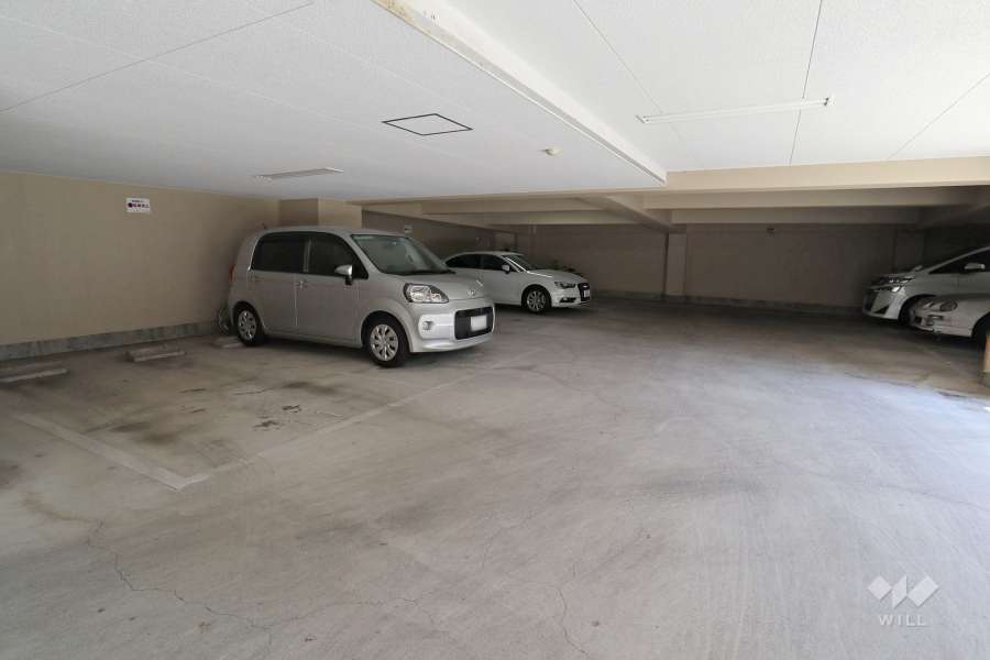 敷地内駐車場（屋内平面式）
