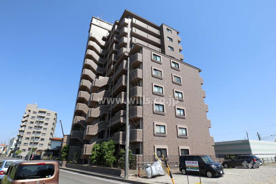 レインボー尾張旭東山の外観（西側から）