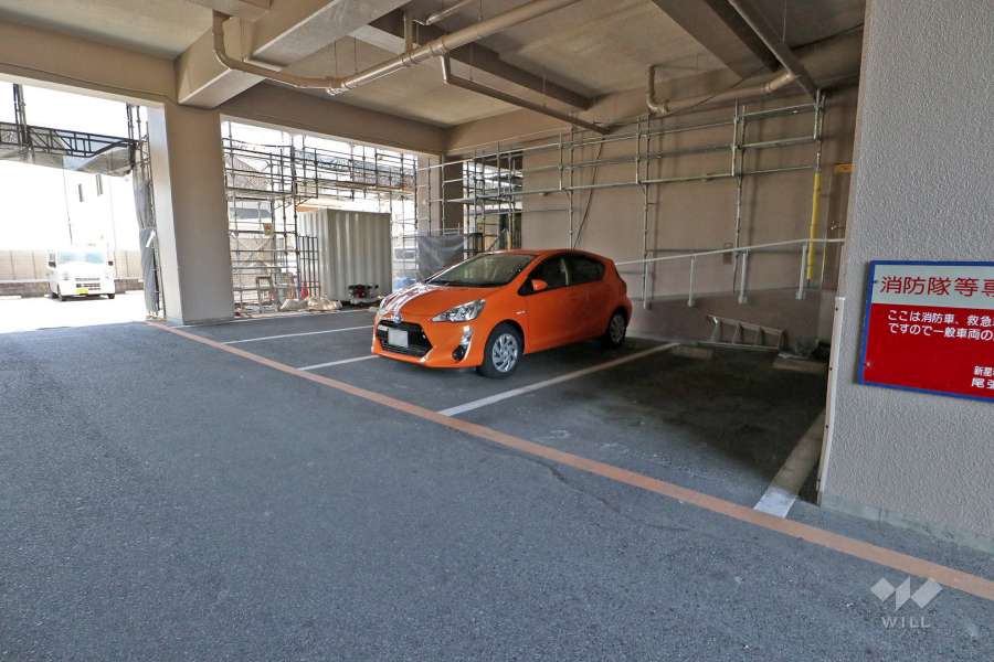 敷地内駐車場（屋内平面式）