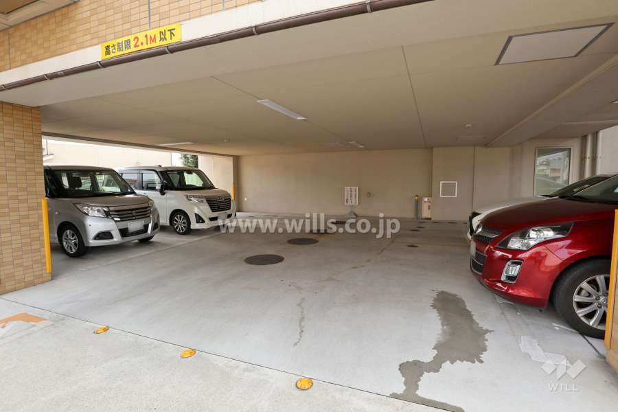 敷地内駐車場（屋内平面式）