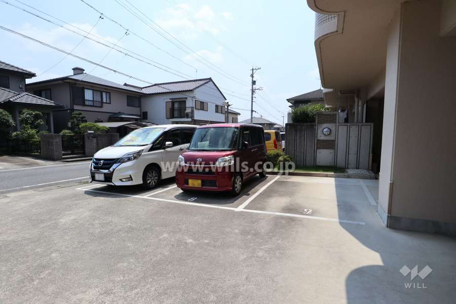 敷地内駐車場（屋外平面式）