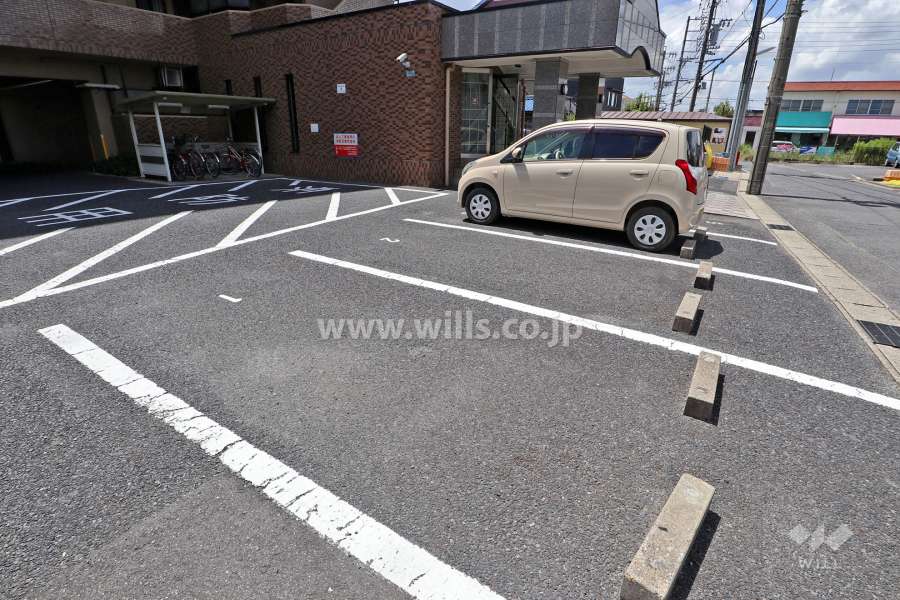 敷地内駐車場（屋外平面式）