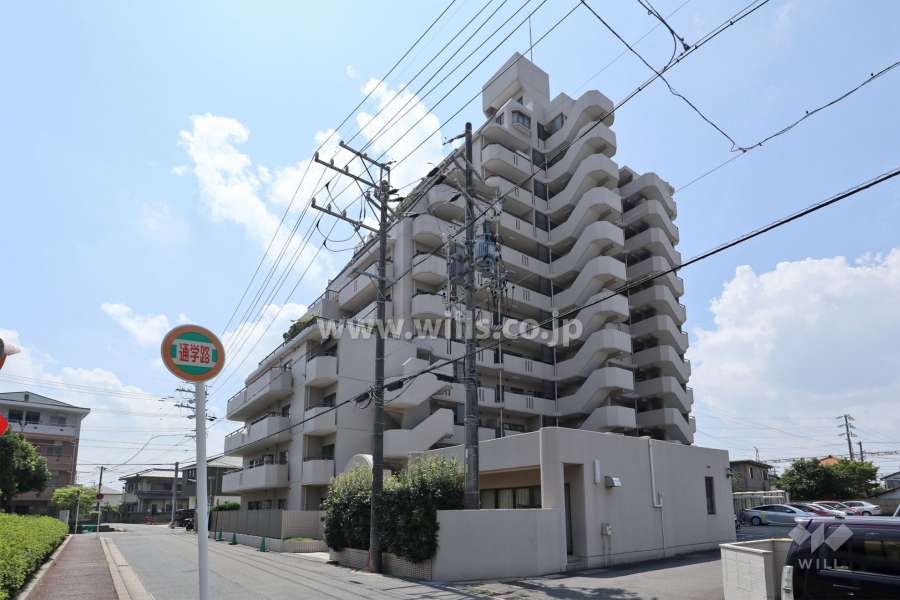 ラビデンス三郷西館の外観（北東側から）
