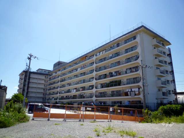 プラザ千里山の外観（北東側から）
