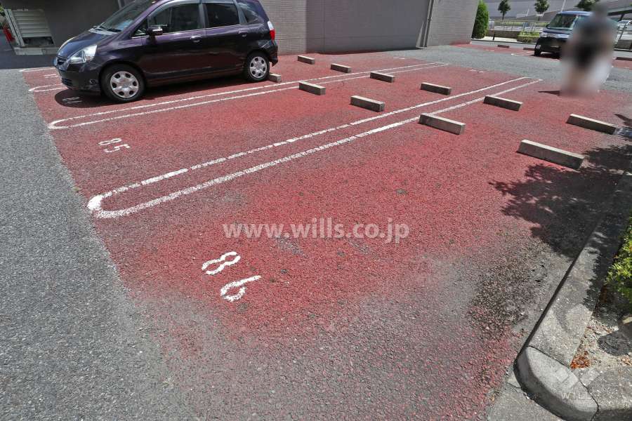 敷地内駐車場（屋外平面式）
