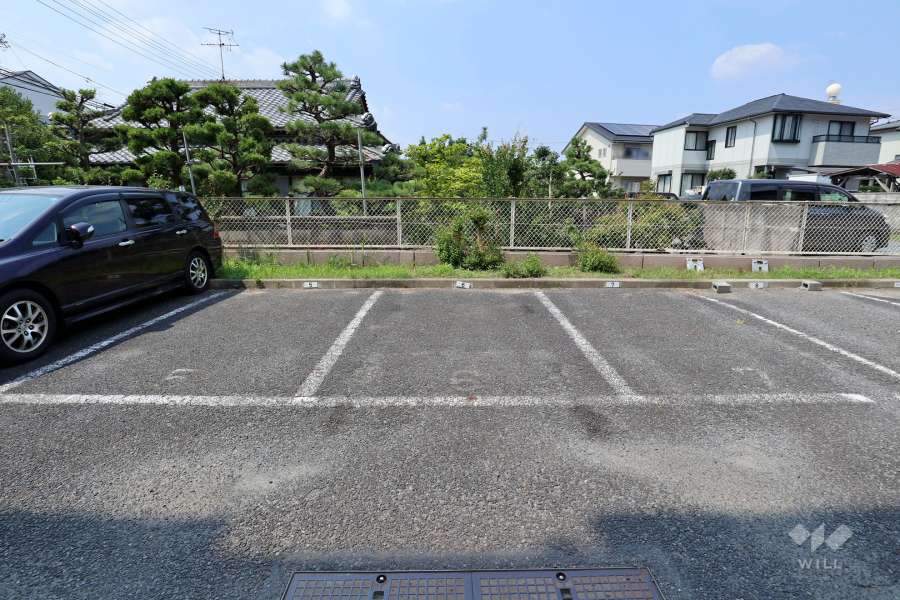 敷地内駐車場（屋外平面式）
