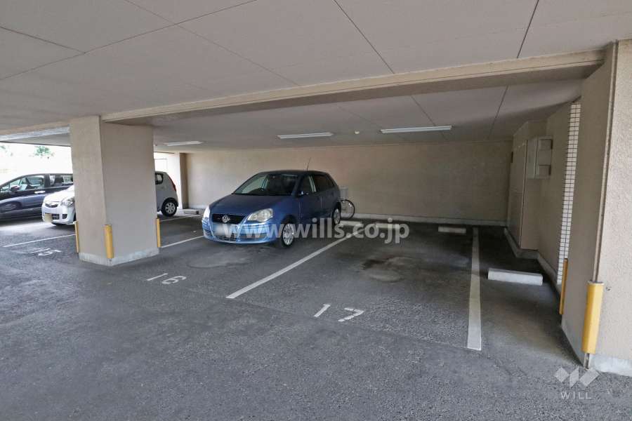 敷地内駐車場（屋内平面式）