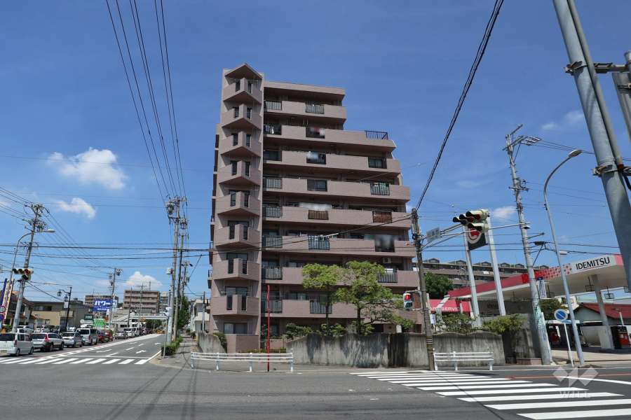 アイ旭の外観（南側から）