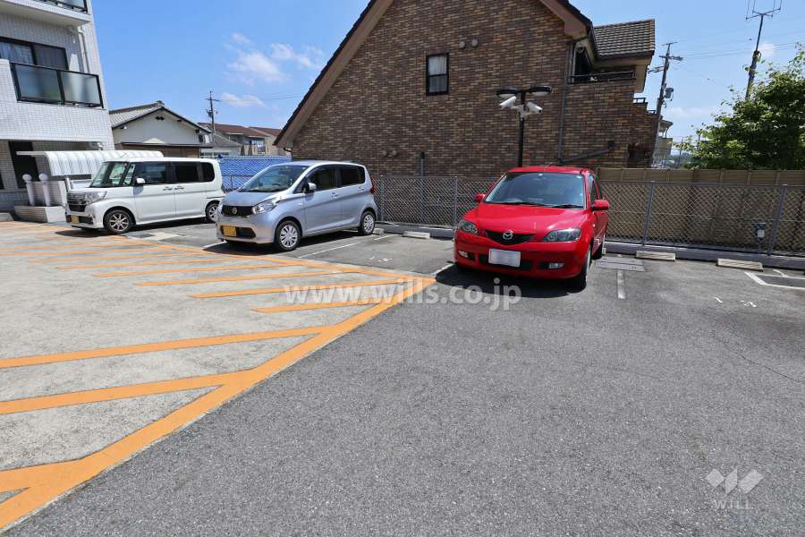 敷地内駐車場（屋外平面式）