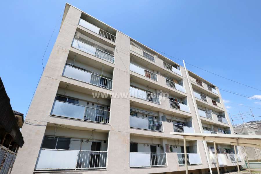 平子ハイツの外観（南東側から）