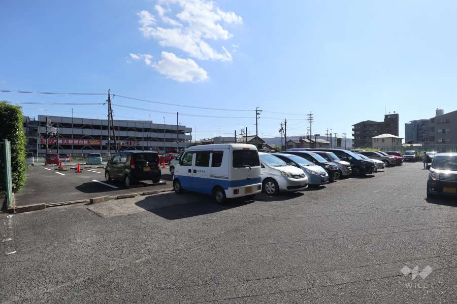 敷地内駐車場（屋外平面式）