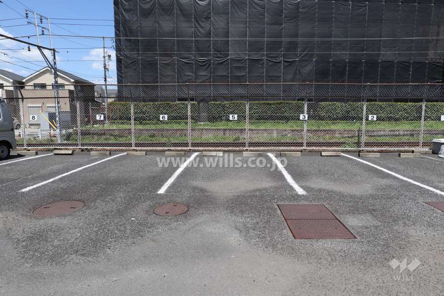 敷地内駐車場（屋外平面式）