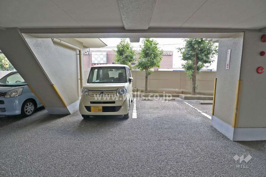 敷地内駐車場（屋外平面式）