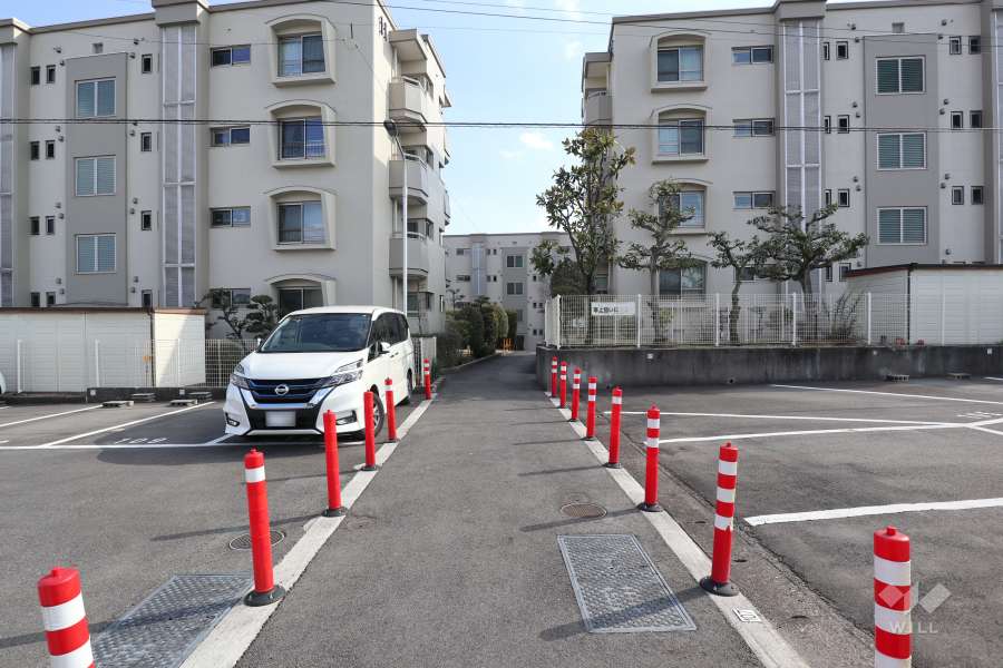 敷地東側の前面通路