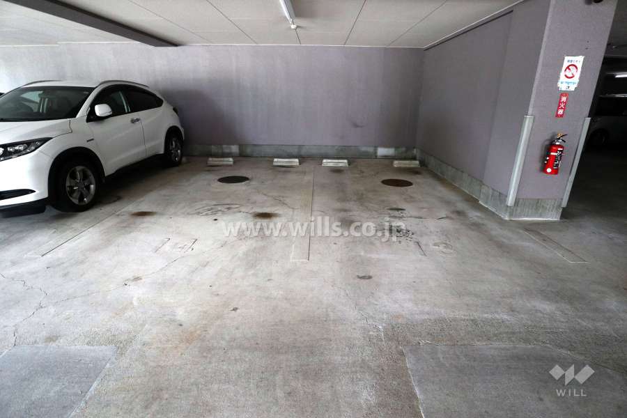 敷地内駐車場（屋内平面式）
