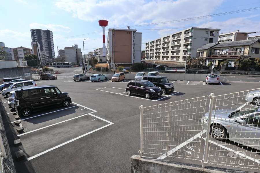 敷地内駐車場（屋外平面式）