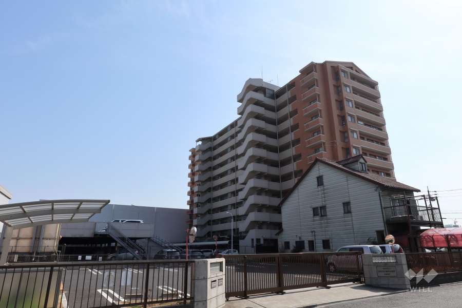 ファミールいろは公園の外観（北西側から）