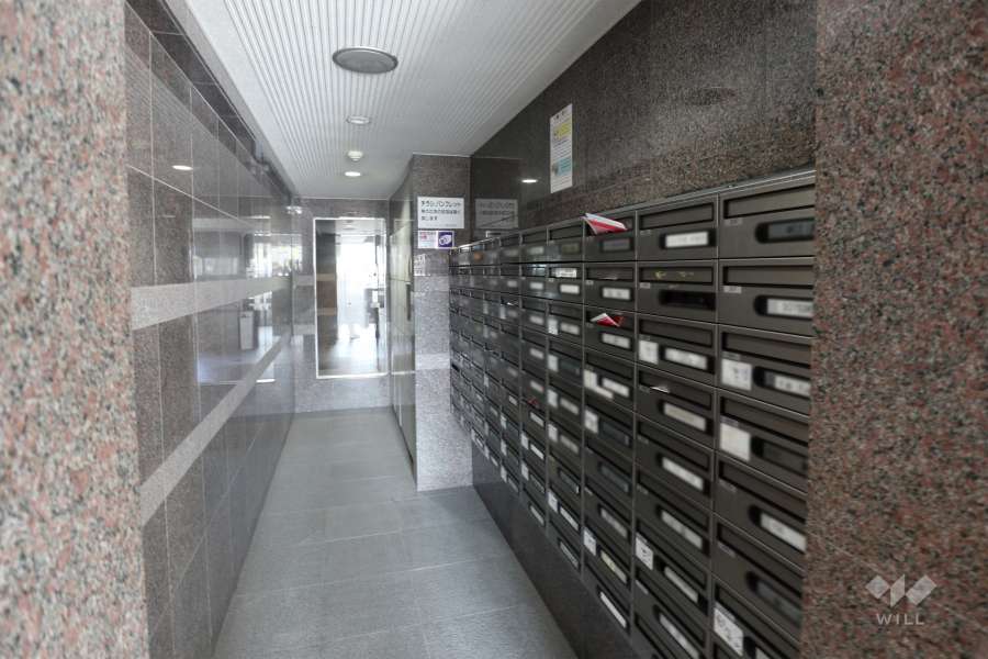 宅配ボックスと共用ポスト