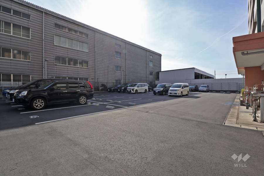 敷地内駐車場（屋外平面式）