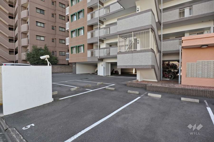 敷地内駐車場（屋外平面式）