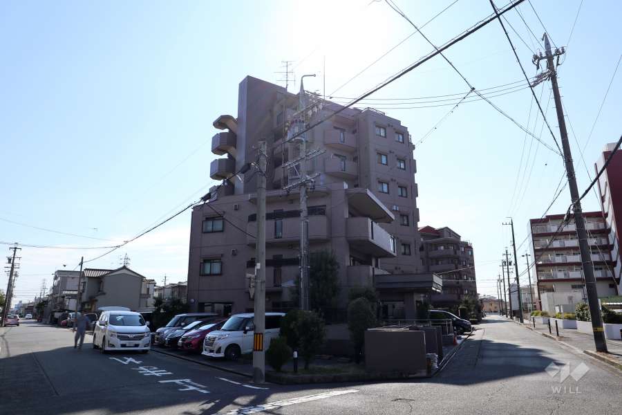 サーラグリーン惟信町の外観（北西側から）
