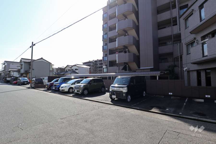 敷地内駐車場（屋外平面式）