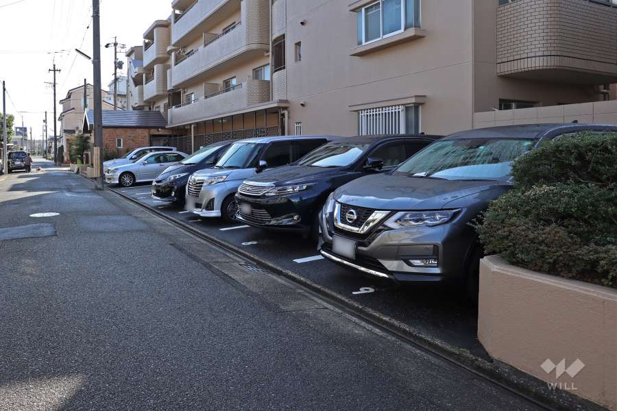 敷地内駐車場（屋外平面式）
