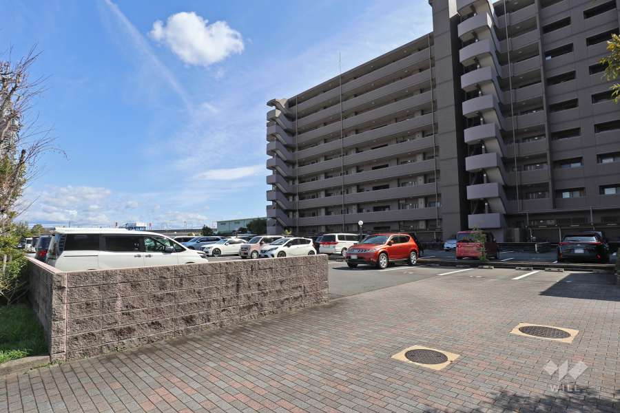 敷地内駐車場（屋外平面式）