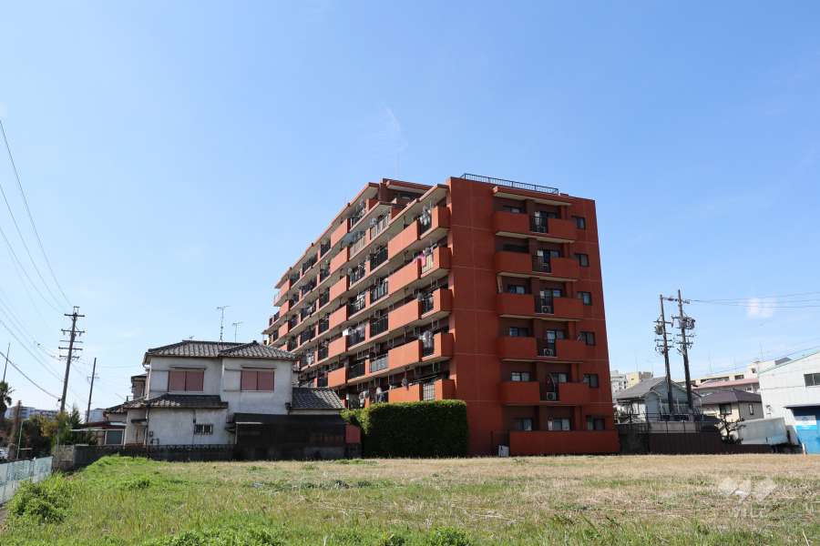ライオンズマンション稲永の外観（南東側から）