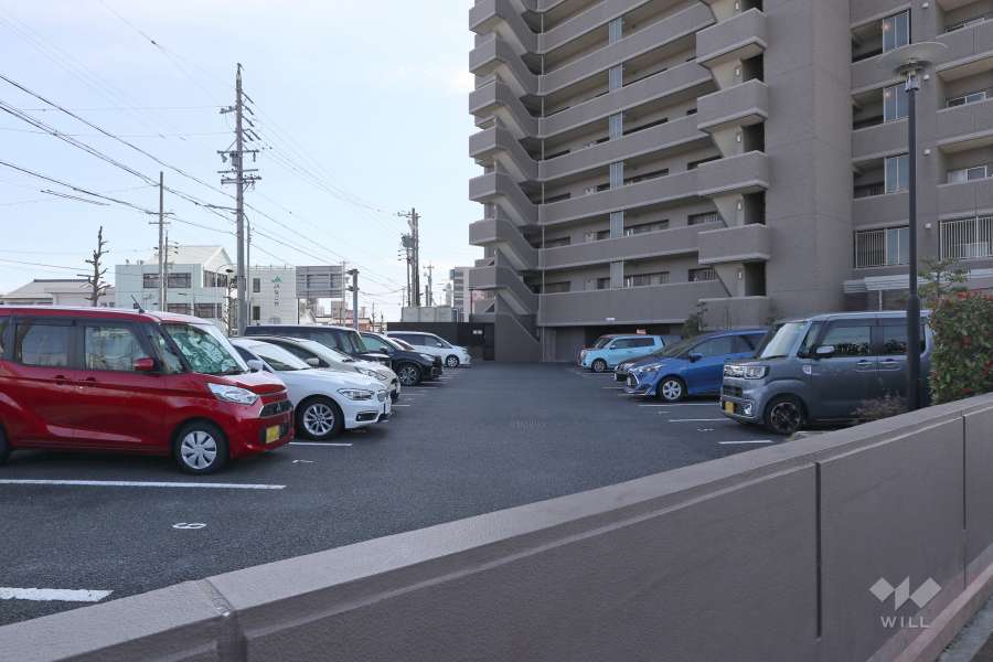 敷地内駐車場（屋外平面式）