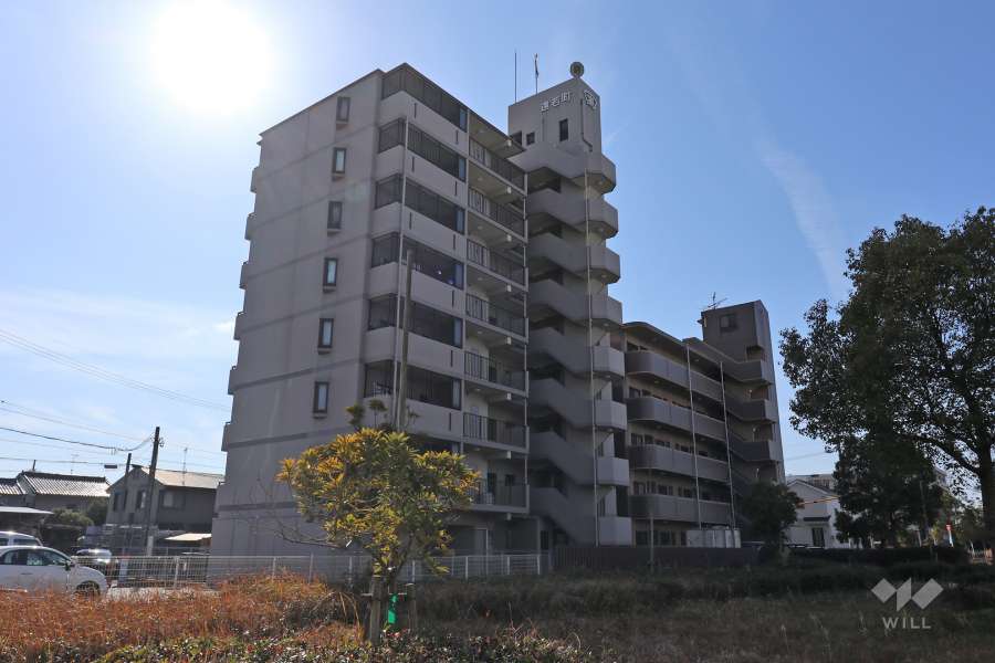 宝マンション遠若町の外観（北東側から）