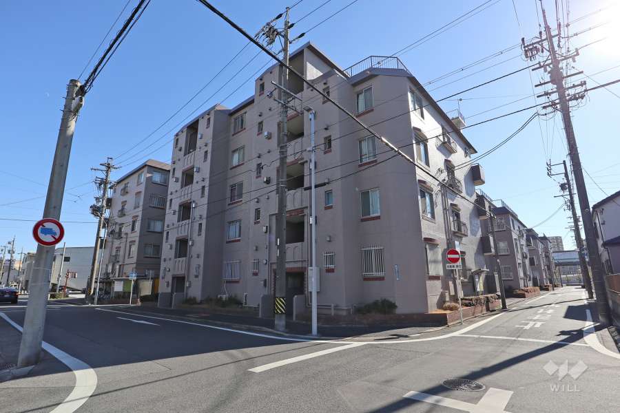 宝マリーンハイツB棟の外観（北西側から）