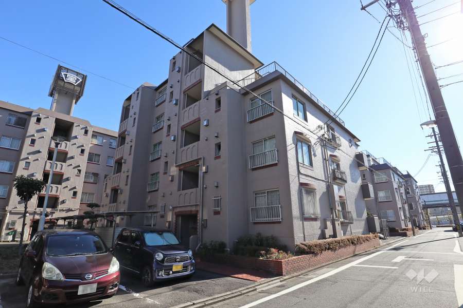 宝マリーンハイツC棟の外観（北西側から）