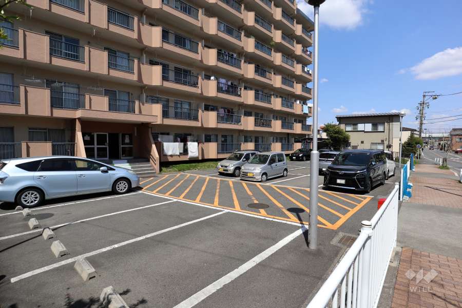 敷地内駐車場（屋外平面式）