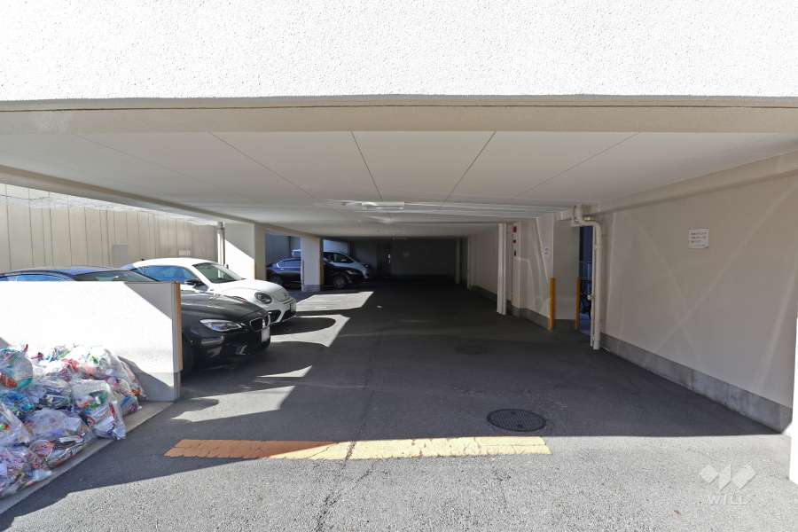 敷地内駐車場（屋内平面式）