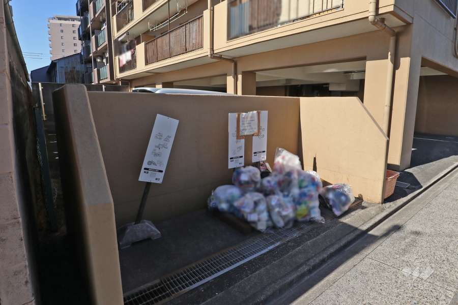 ゴミ置き場