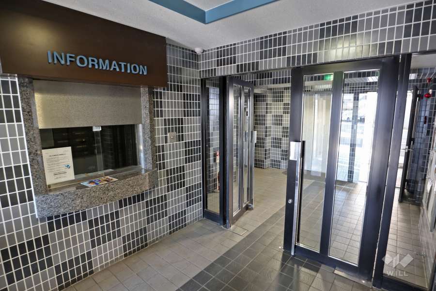 エントランスホール